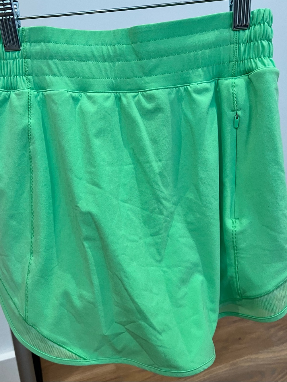 NWOT Lululemon Hotty Hot High-Rise Skirt Neon Green (Women’s Size 4)